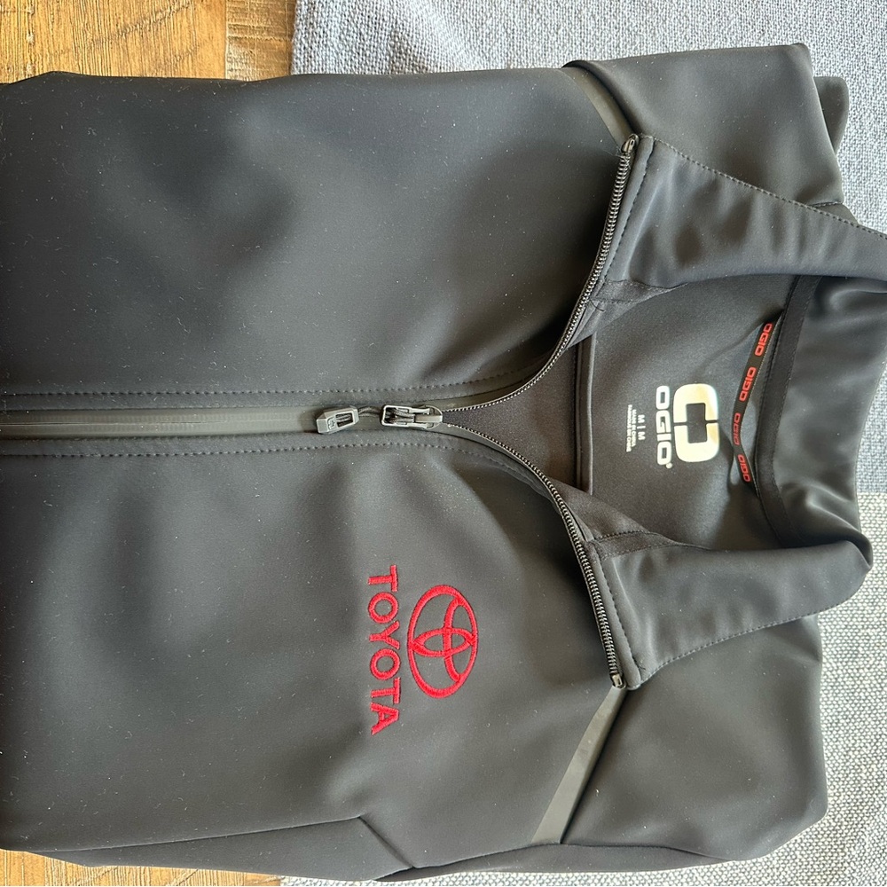 OGIO Black Softshell Jacket - Picture 6 of 6